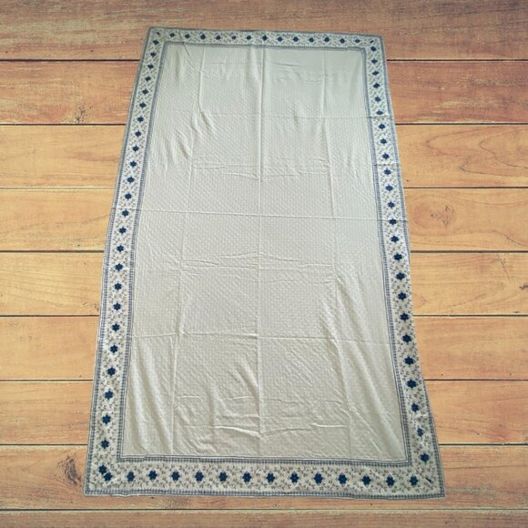 Table Cloth Blue Floral Trim - Picture 5 of 6